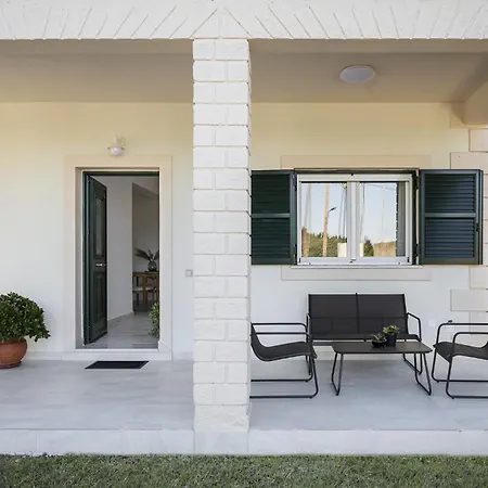 Vakantiehuis Conte Marco Sunny Garden *