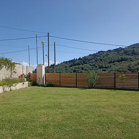 Vakantiehuis Conte Marco Sunny Garden Mesongí